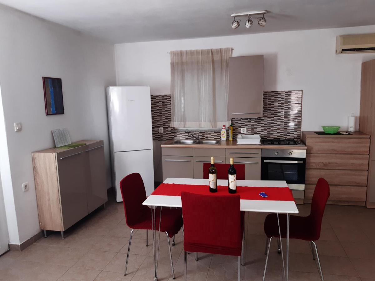 Lave II Cozy House Villa Ližnjan Kültér fotó